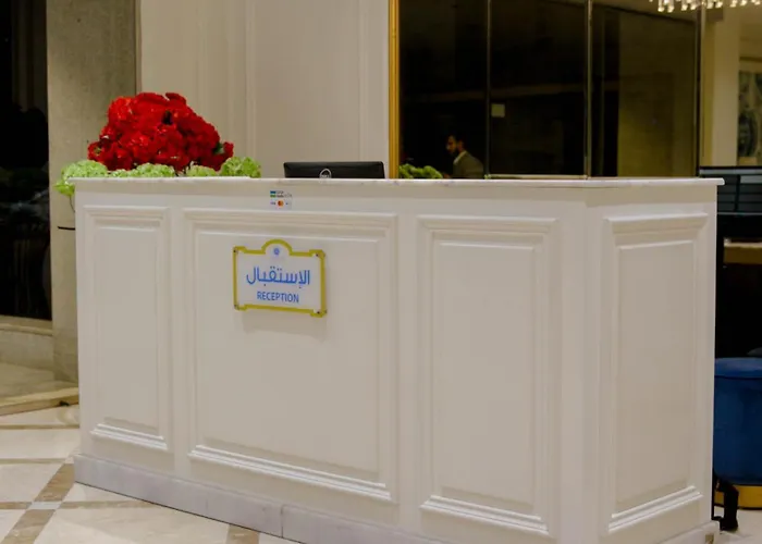 Golden New Hira Hotel